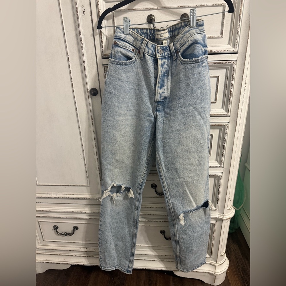 Abercrombie & Fitch Blue Boyfriend Jeans Distressed Vintage
